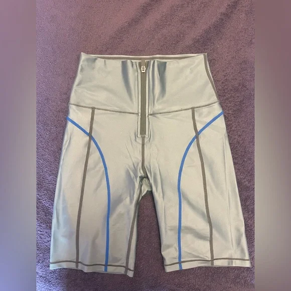 All Access Zip Bike Shorts - Picture 3 of 5